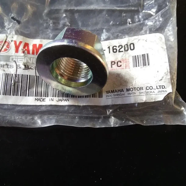 Tuerca Autocierre Eje Rueda Tras Yamaha R3/a Mt03/a Original 5