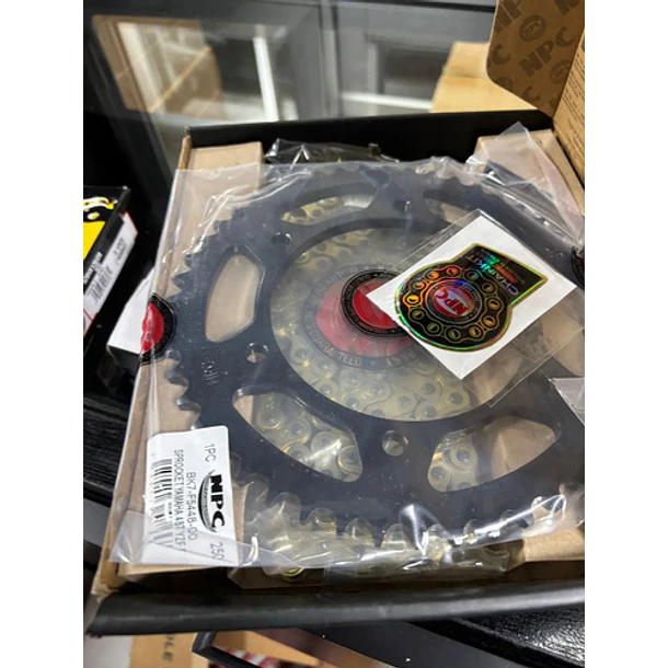 Kit De Arrastre Yamaha R15 V3 Catalina Piñón Cadena Gold Npc 6