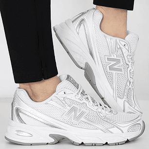 뉴발란스 740v2 러닝화 운동화 화이트-실버메탈릭 로고