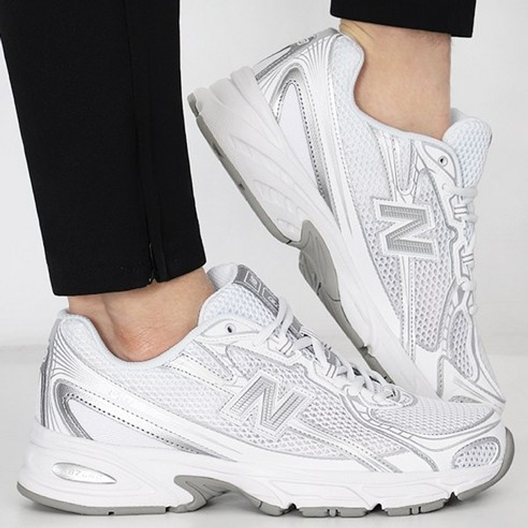 뉴발란스 740v2 러닝화 운동화 화이트-실버메탈릭 로고 1