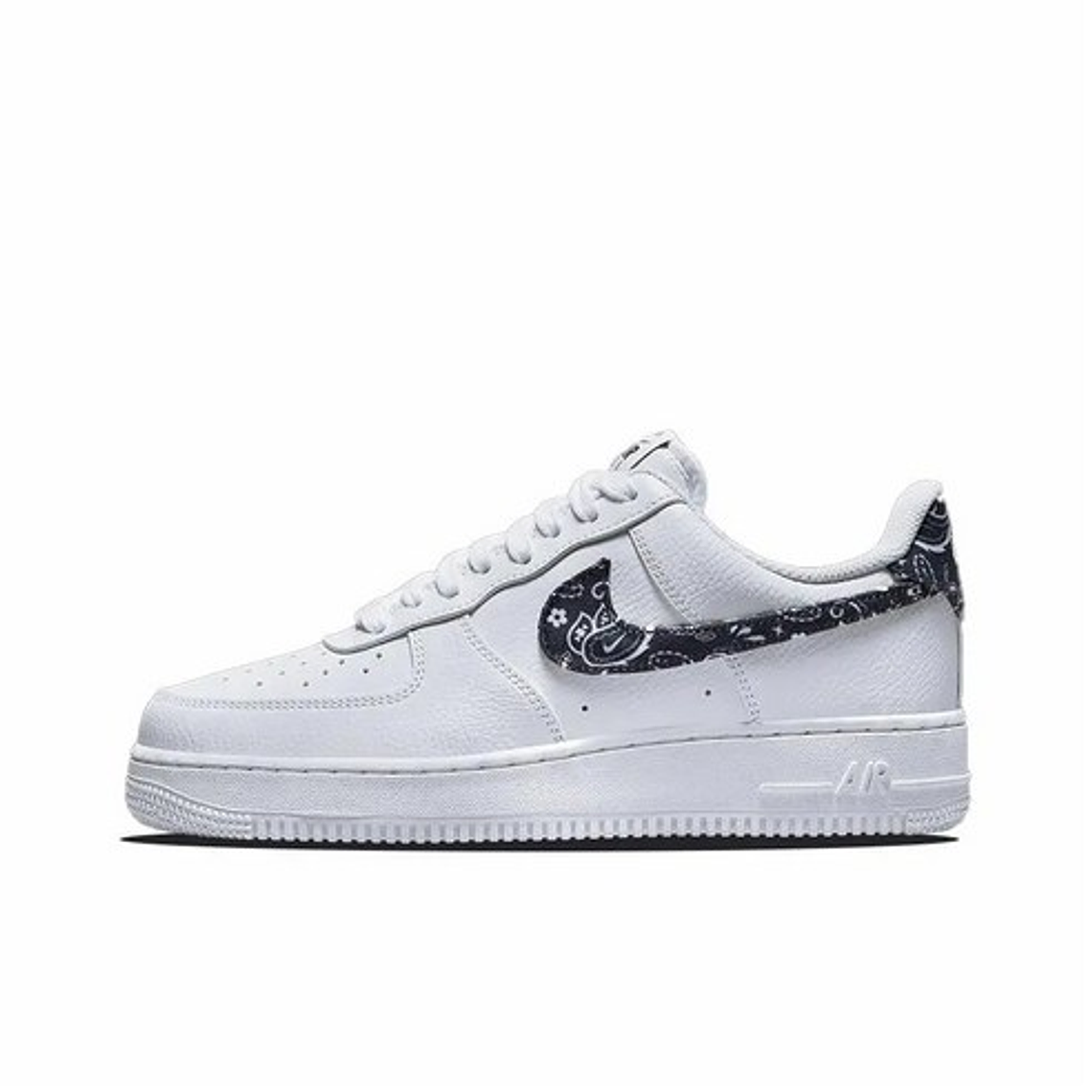 나이키 에어 포스 1 07 에센셜 페이즐리 스우시 DH4406-101 1