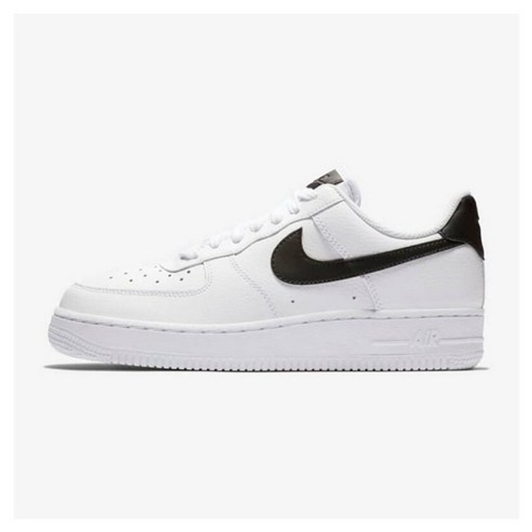 나이키 에어포스 1 '07 로우 화이트 블랙 1