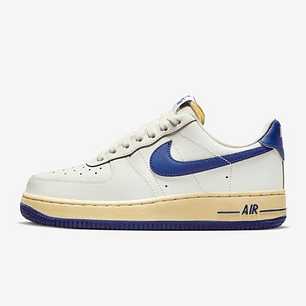 나이키 에어포스 1 '07 페일 바닐라