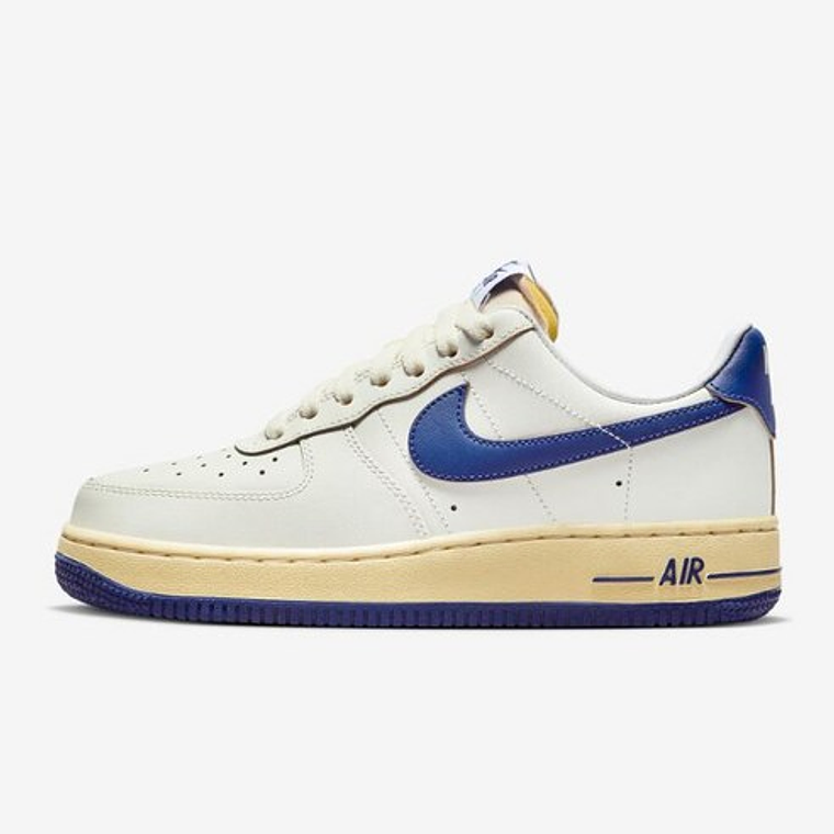 나이키 에어포스 1 '07 페일 바닐라 1