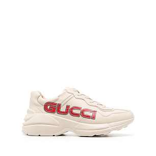 구찌 로고 프린트 스니커즈