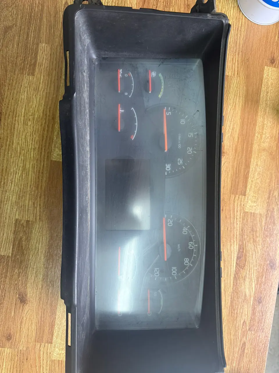 TABLERO INSTRUMENTOS VOLVO FH 21366874-P04 1