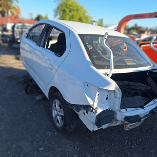 Renault New Symbol 1.6cc año 2015 en desarme