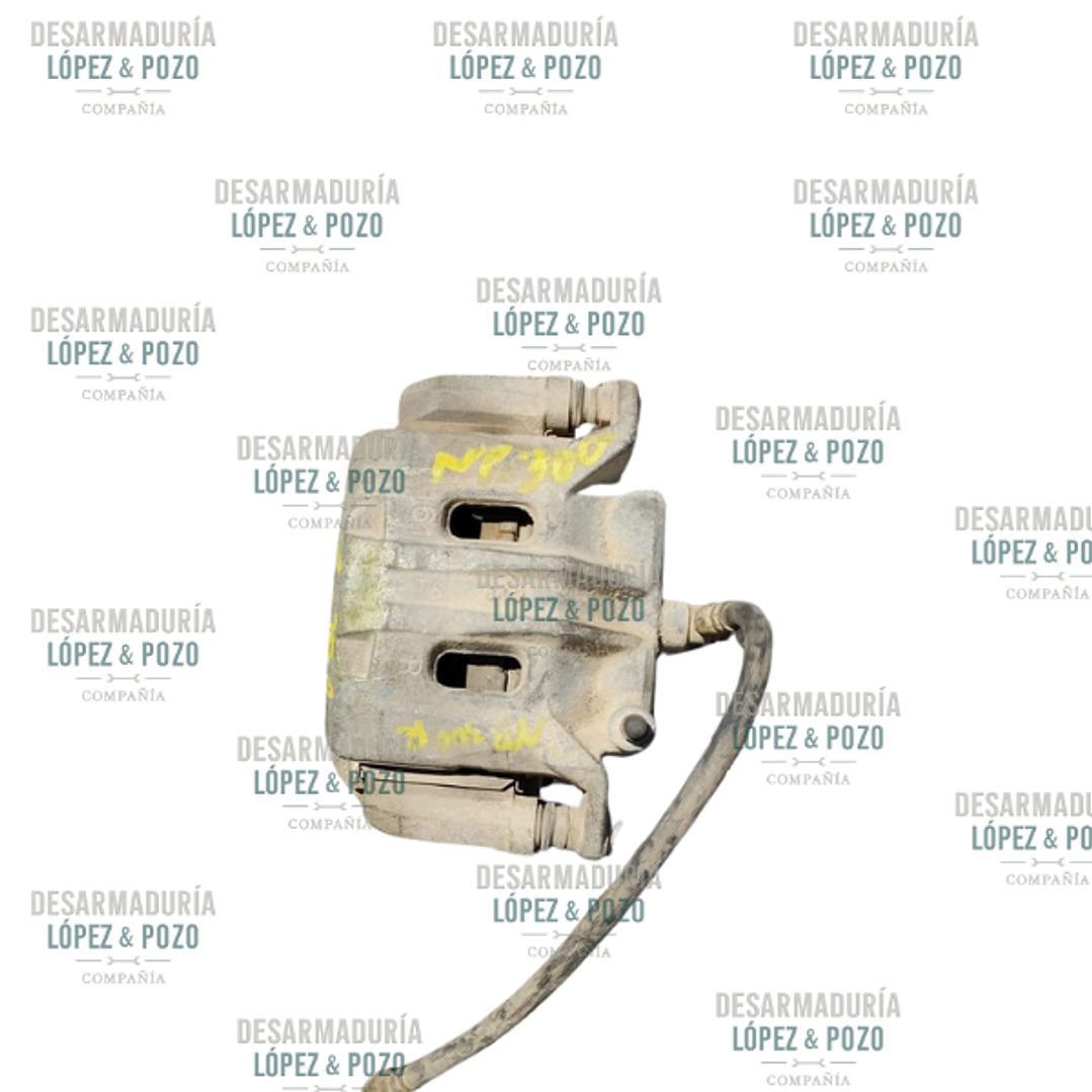 CALIPER DELANTERO DER NISSANNP300 2018-2019 1