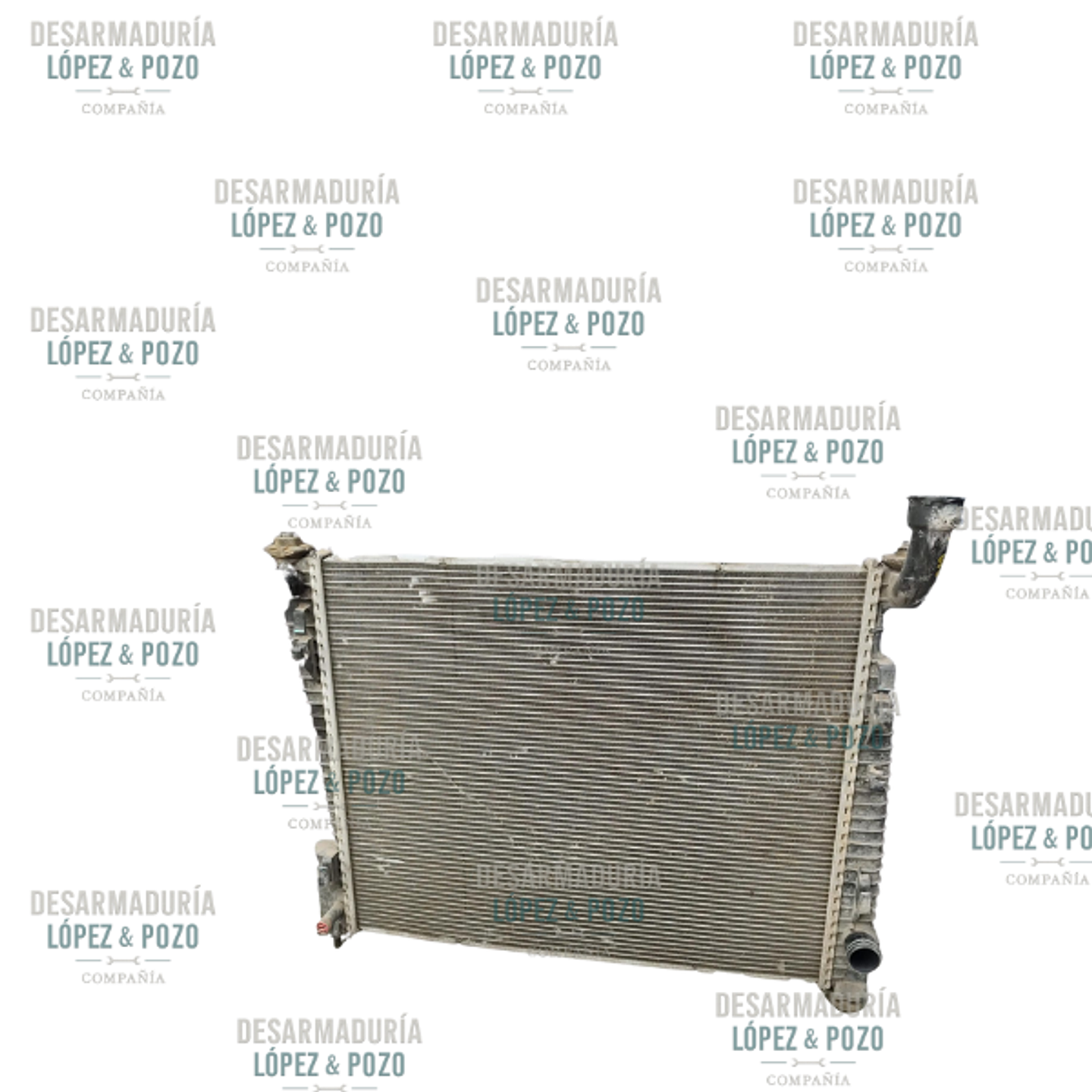 RADIADOR DE AGUA JEEP GRAND CHEROKEE LAREDO 2016 1