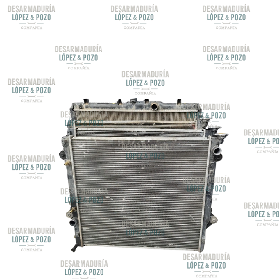 RADIADOR DE AGUA TOYOTA 4RUNNER 2004-2010 1
