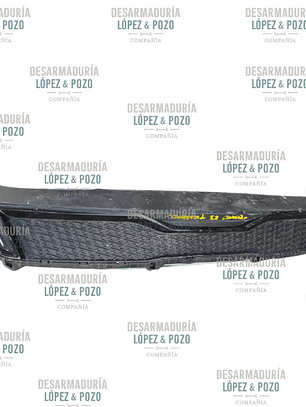 REJILLA PARACHOQUE DELANTERO KIACERATO 2019-2023 (DETALLE)