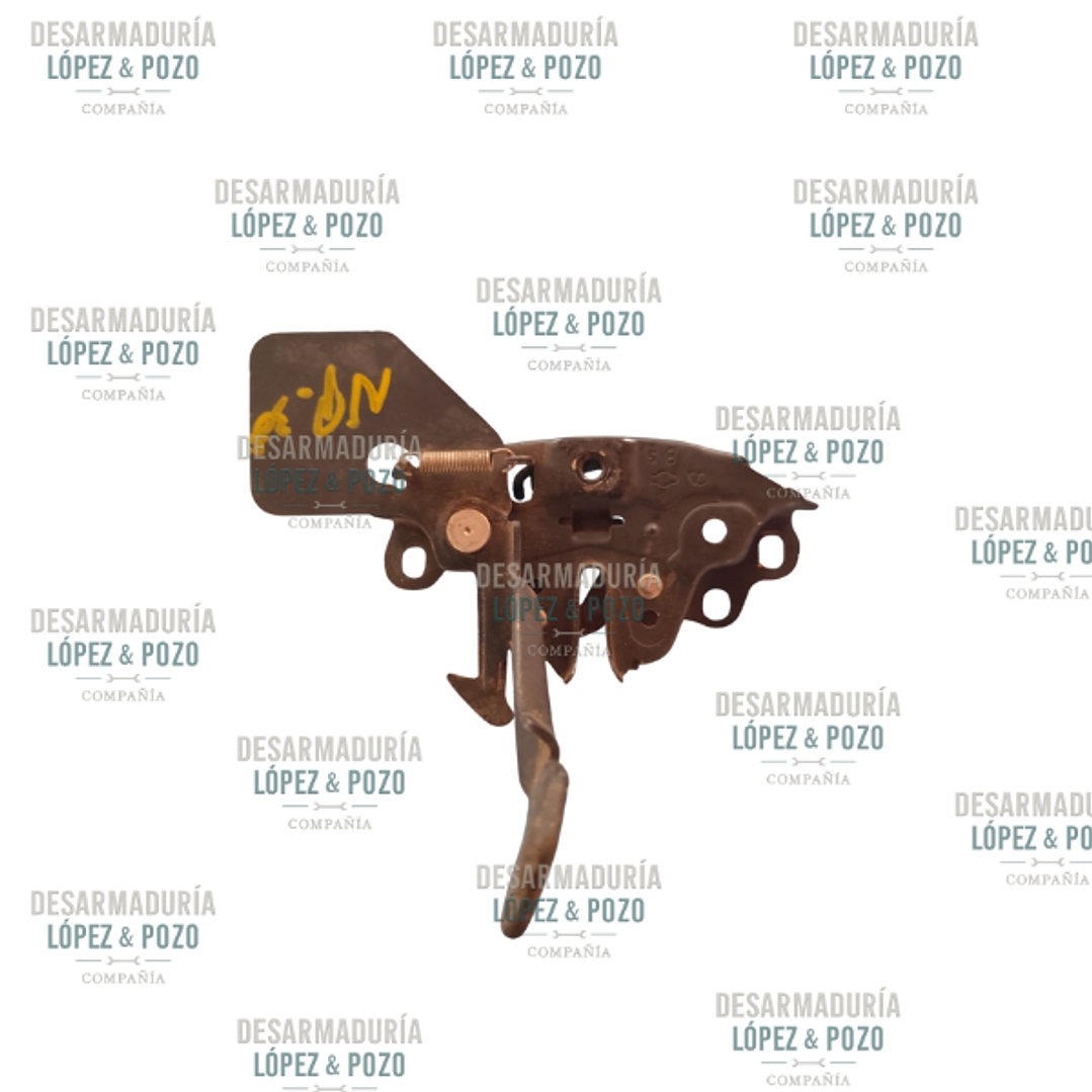 CHAPA DE CAPOT NISSANNP300 2018-2019 1