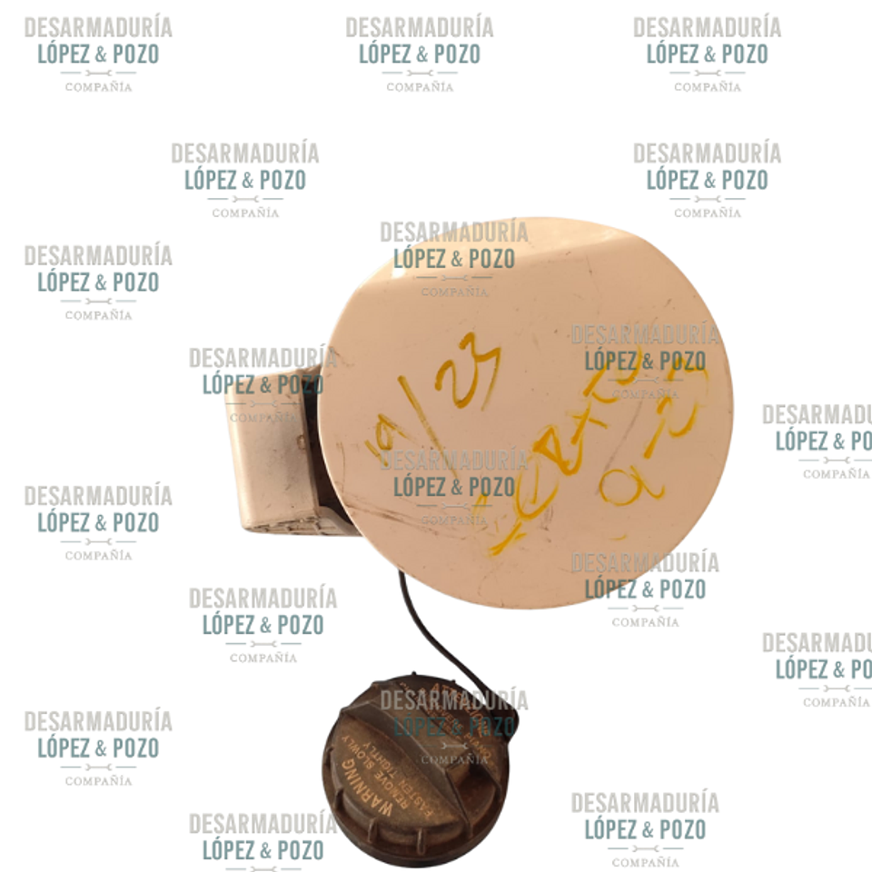 TAPA EXTERIOR DE BENCINA KIA CERATO 2019-2023 1