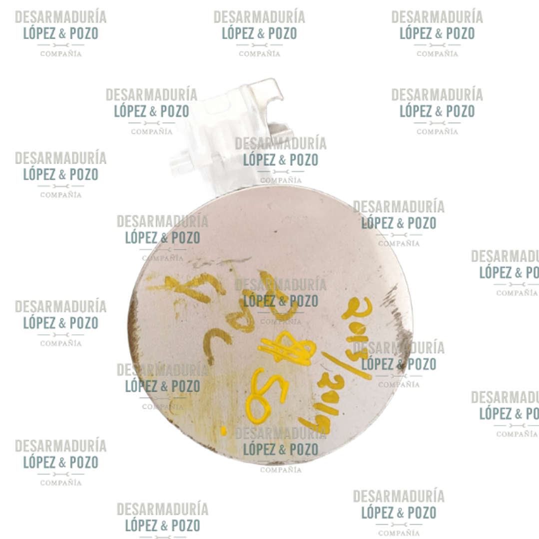 TAPA EXTERIOR DE BENCINA TOYOTARAV4 2013-2019 1