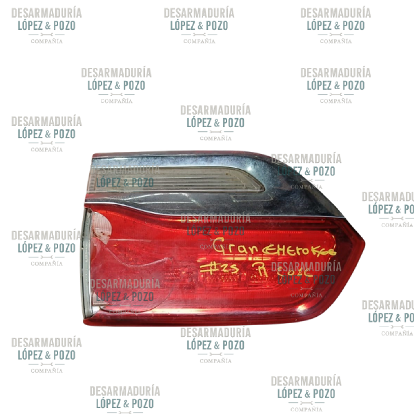 FOCO MALETERO DER JEEP GRAND CHEROKEE LAREDO 2016 1