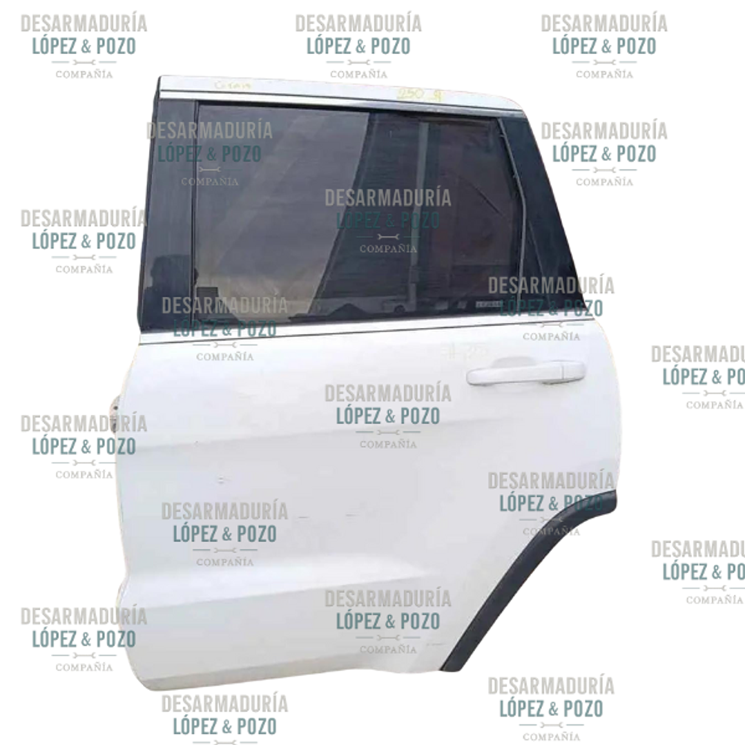 PUERTA TRASERA IZQUIERDA JEEPGRAND CHEROKEE LAREDO 2016 1