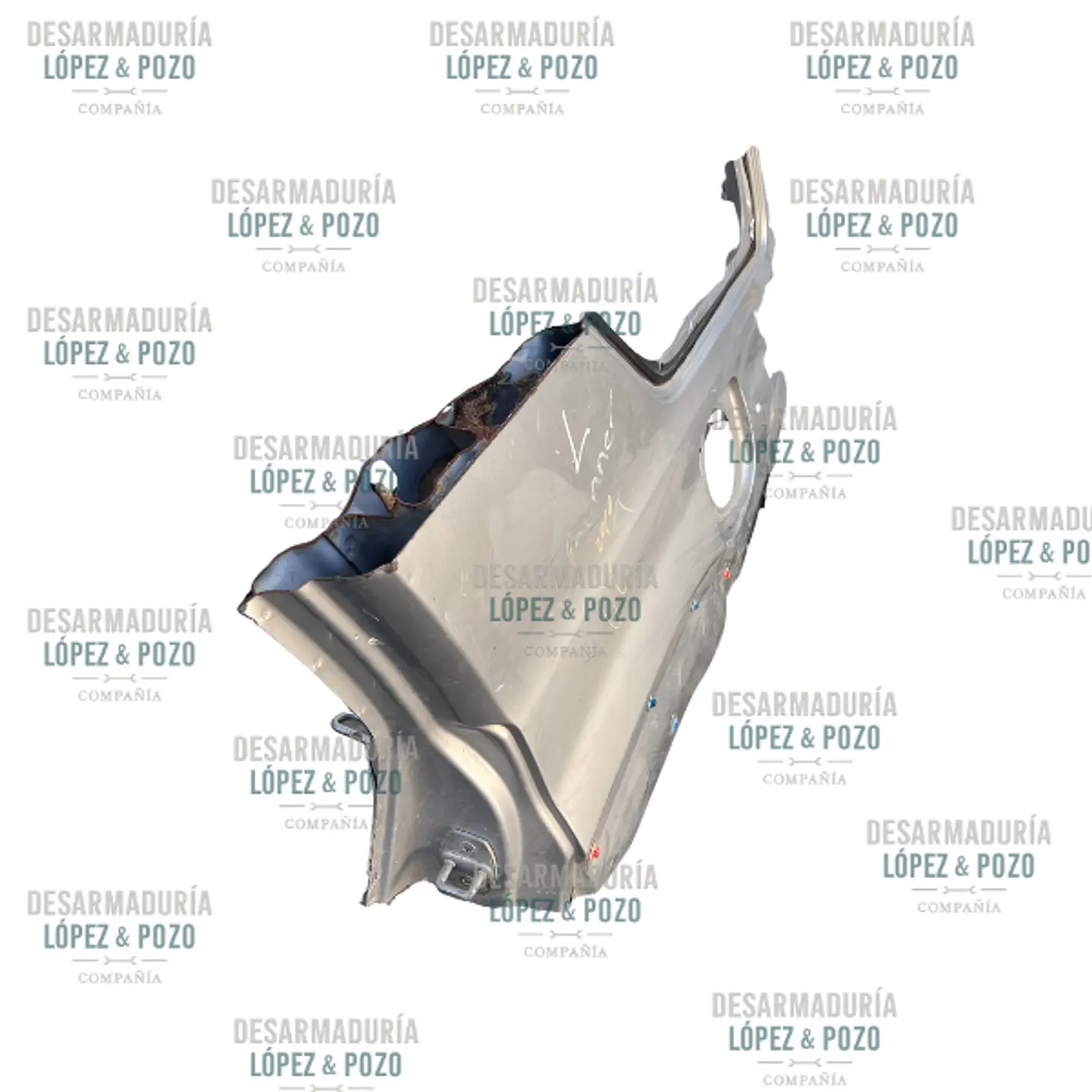 COSTADO TRASERO IZQUIERDO LH TOYOTA 4RUUNER AÑO 2010 3