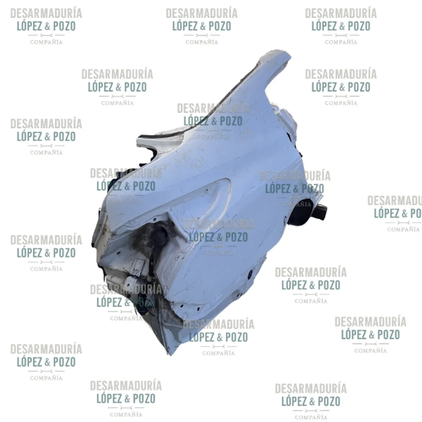 COSTADO TRASERO DERECHO RH NISSAN VERSA 2