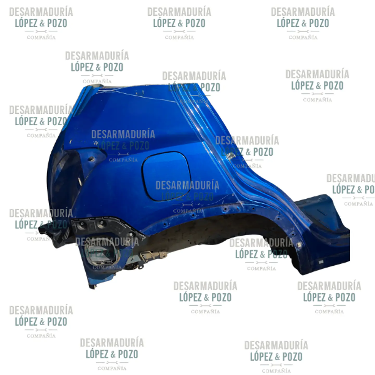 COSTADO TRASERO DERECHO RH CHEVROLET TRACKER AÑO 2018 1