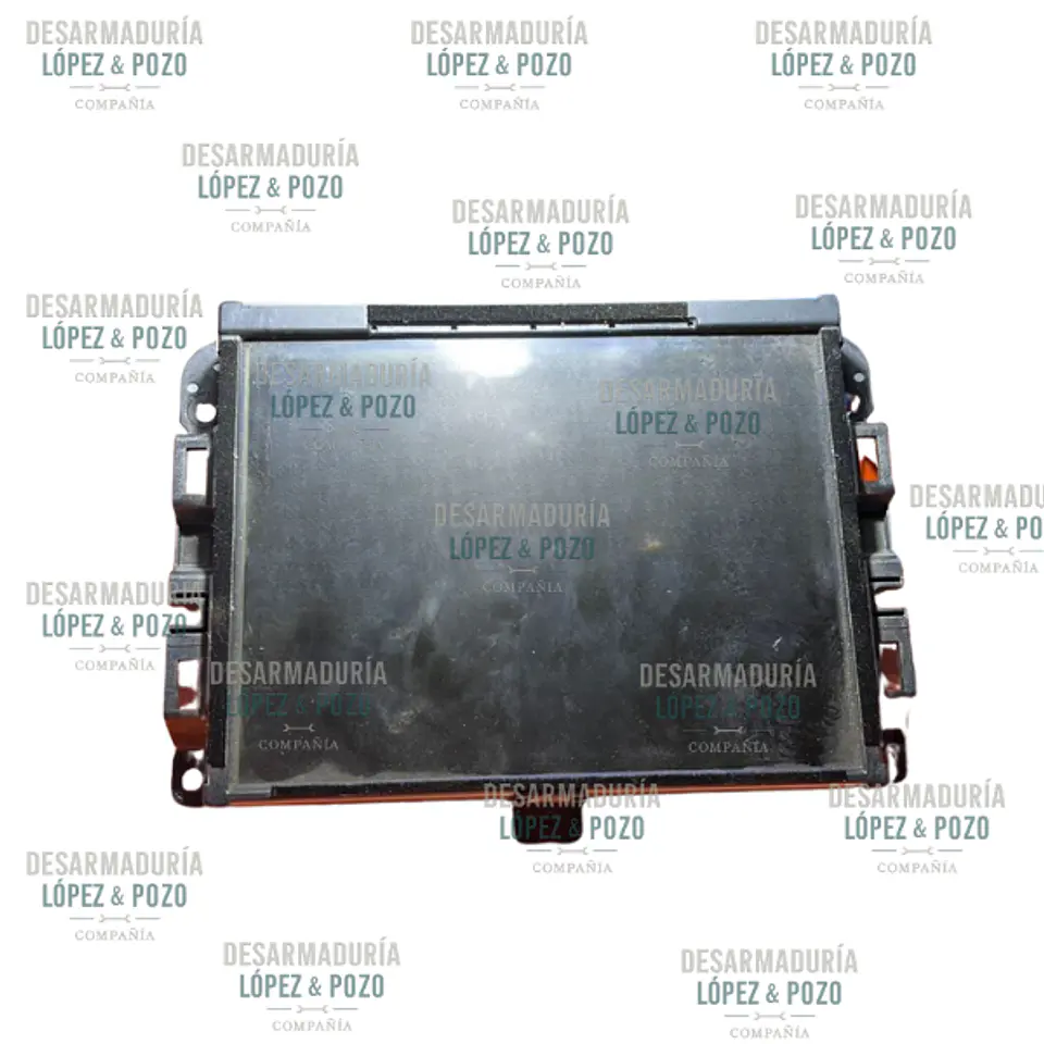 PANTALLA JEEP GRAND CHEROKEE LAREDO AÑO 2016 1