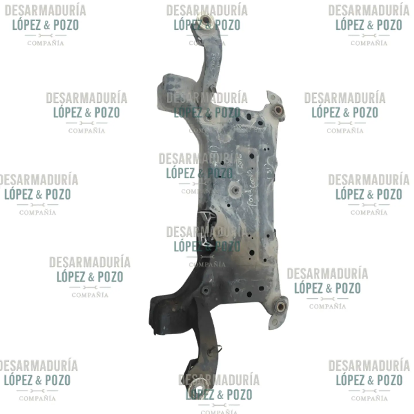 CUNA DELANTERA FORD FOCUS AÑO 2016 1