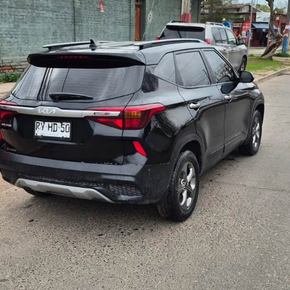  EN VENTA KIA SELTOS 1.6 MECANICA AÑO 2022 4