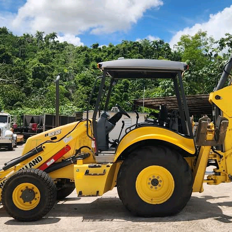 Botella Pata Estabilizadora New Holland B95  3