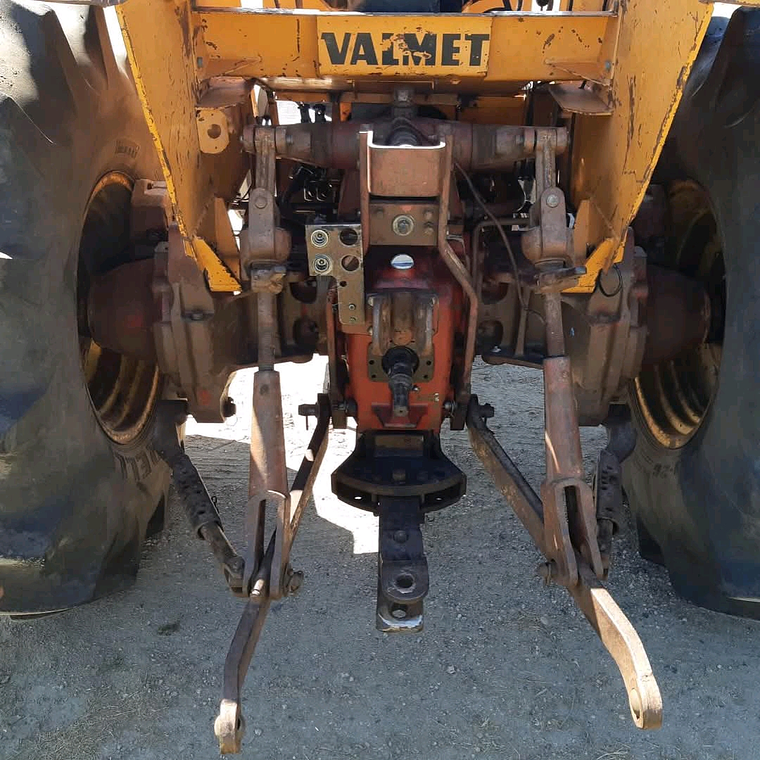 Brazo de Levante Hidráulico Tractor Valmet 118  1