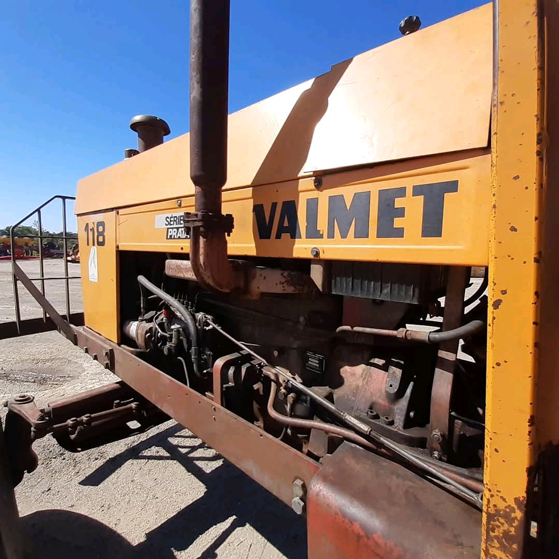 Brazo de Levante Hidráulico Tractor Valmet 118  2