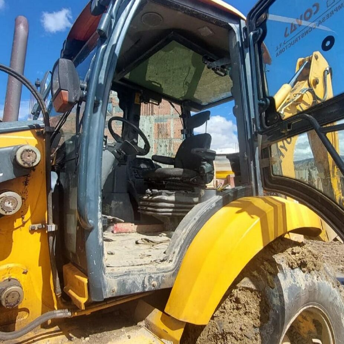 Tapabarro y Vidrio Izquierdo Hyundai H930C  3