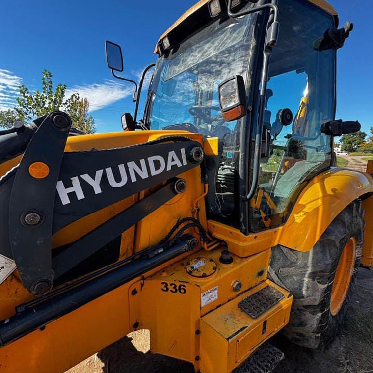 Turbo Retroexcavadora 4x4 Hyundai Hb90 (2011) 1