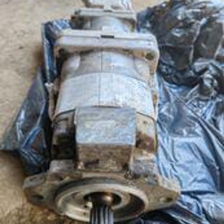 Bomba Hidráulica Komatsu WA320-5 Original  1