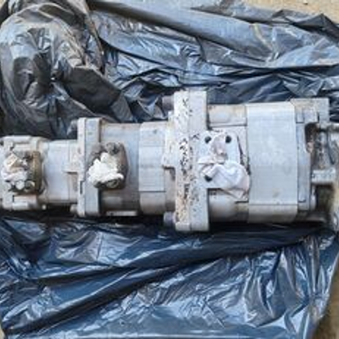Bomba Hidráulica Komatsu WA320-5 Original  3
