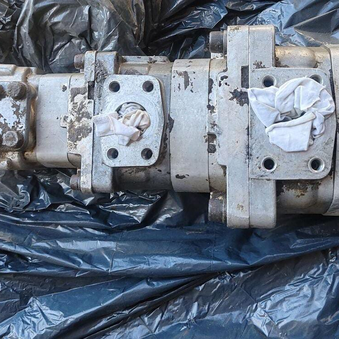 Bomba Hidráulica Komatsu WA320-5 Original  5