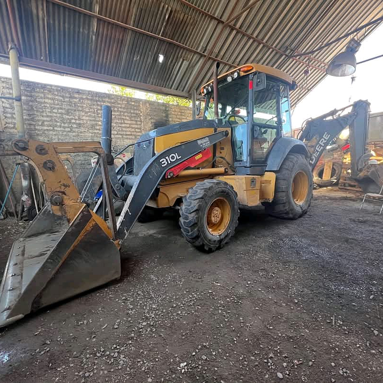 Botella Balde Aguilón Retroexcavadora Jhon Deere 310L 1