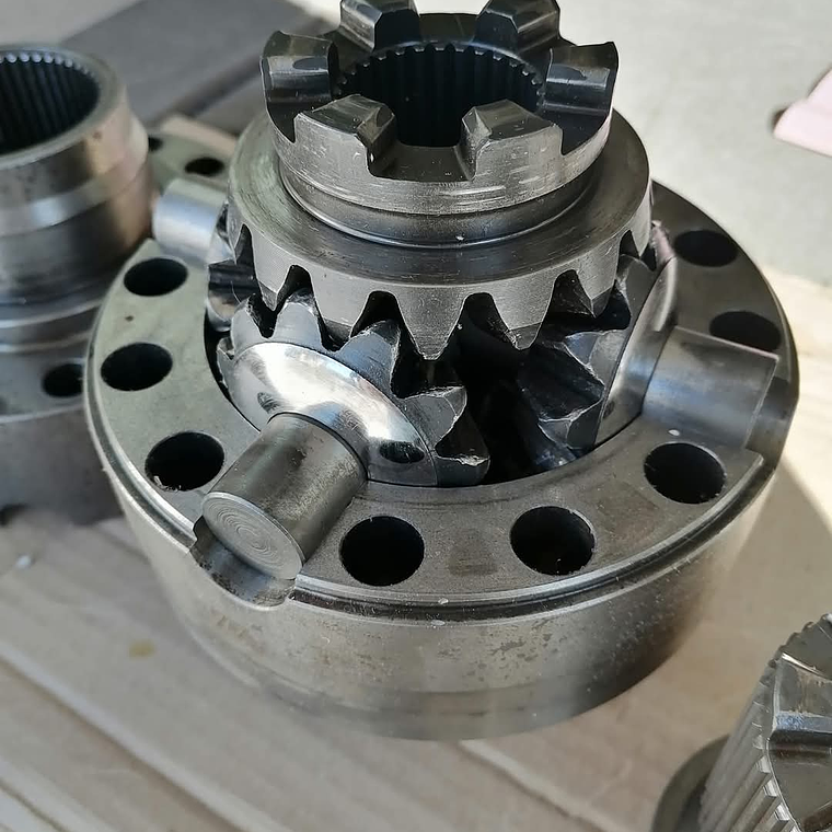 Caja Satelite Retroexcavadora Jhon Deere 310E 2