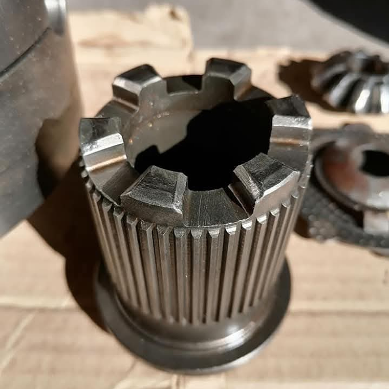 Caja Satelite Retroexcavadora Jhon Deere 310E 8