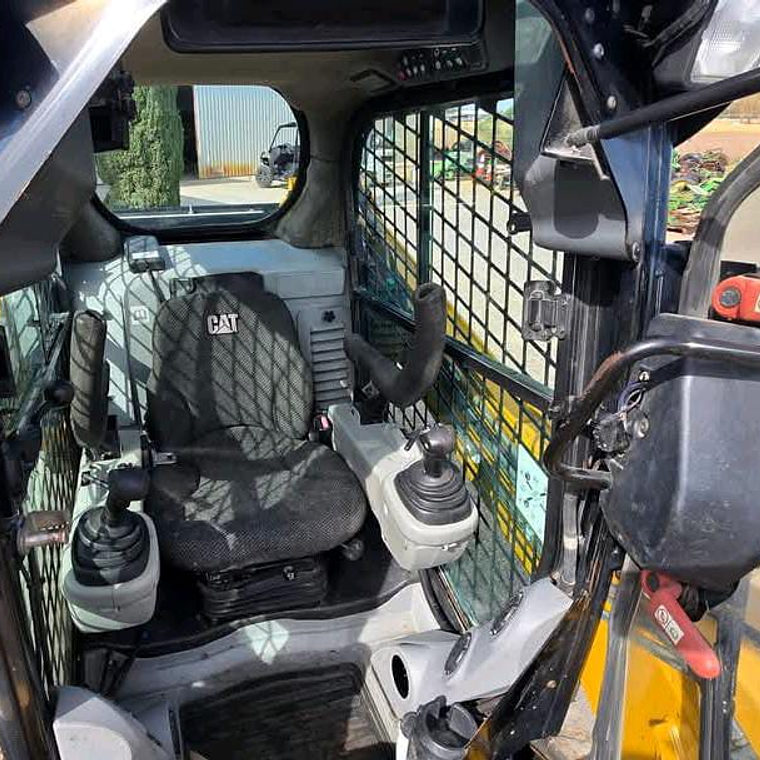 Cabina Minicargador Caterpillar 246C 2