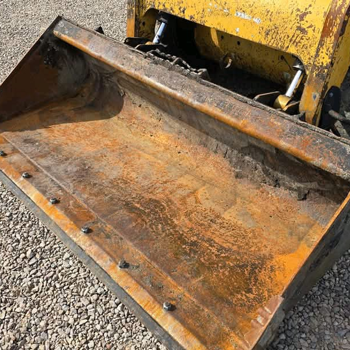 Cabina Minicargador Caterpillar 246C 10