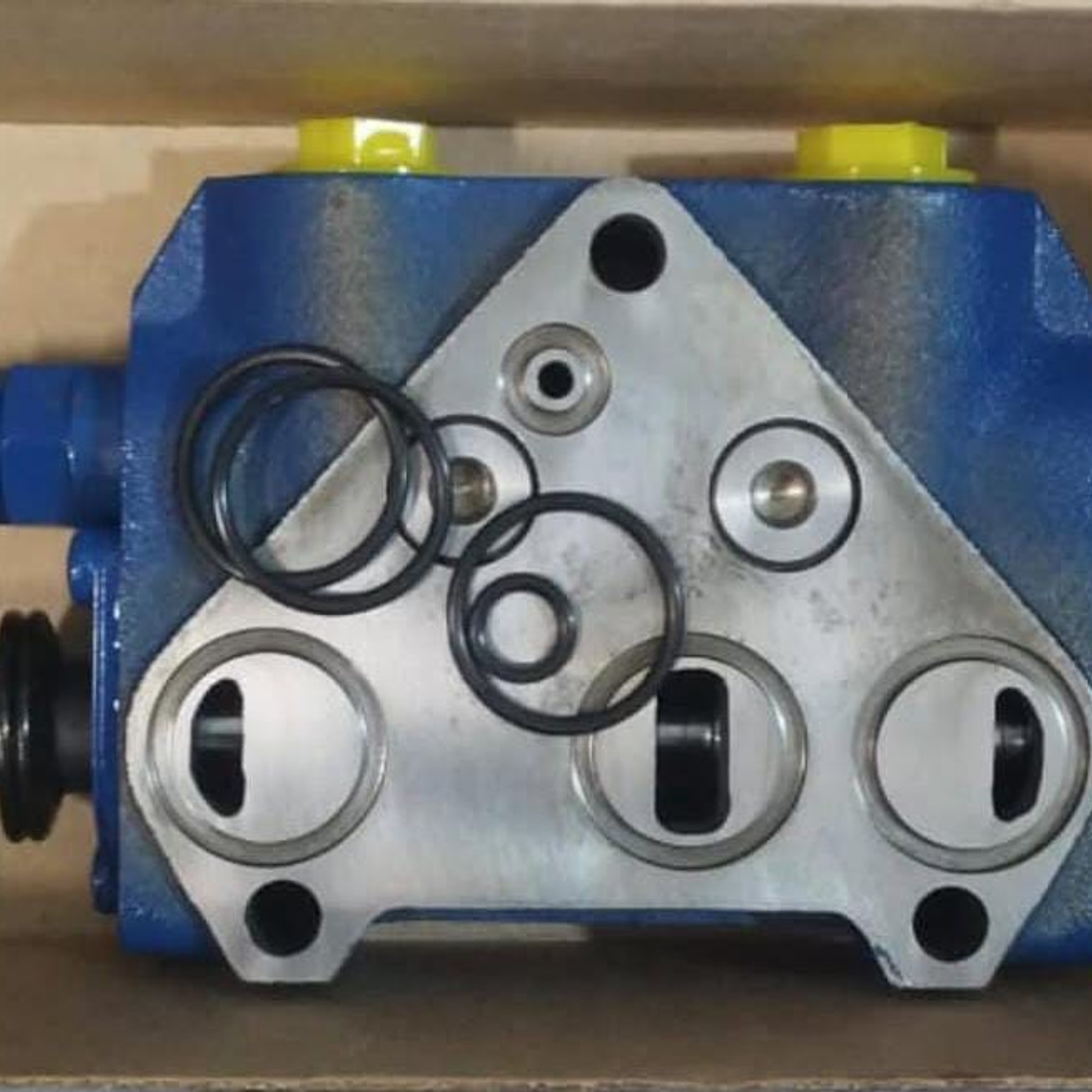 Bloque de Válvula Volvo BL70 1