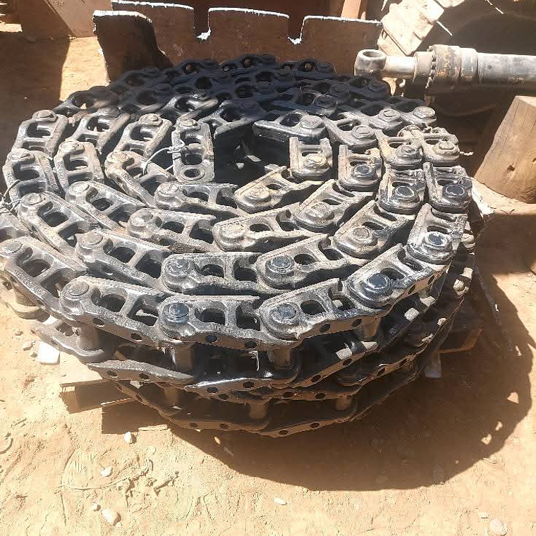 Cadena 49 Eslabones Caterpillar 320BL 3