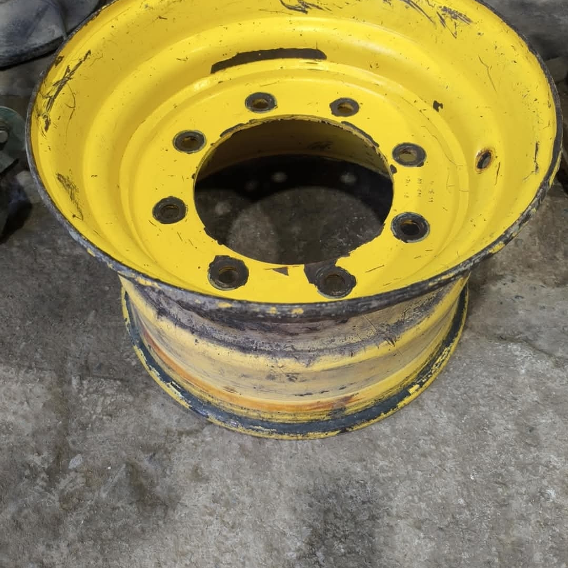 Llanta Delantera Completa New Holland  2