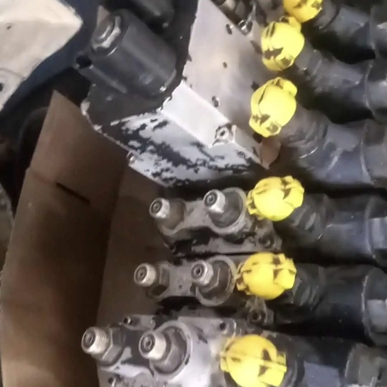 Caja de Válvula Caterpillar 420E  2