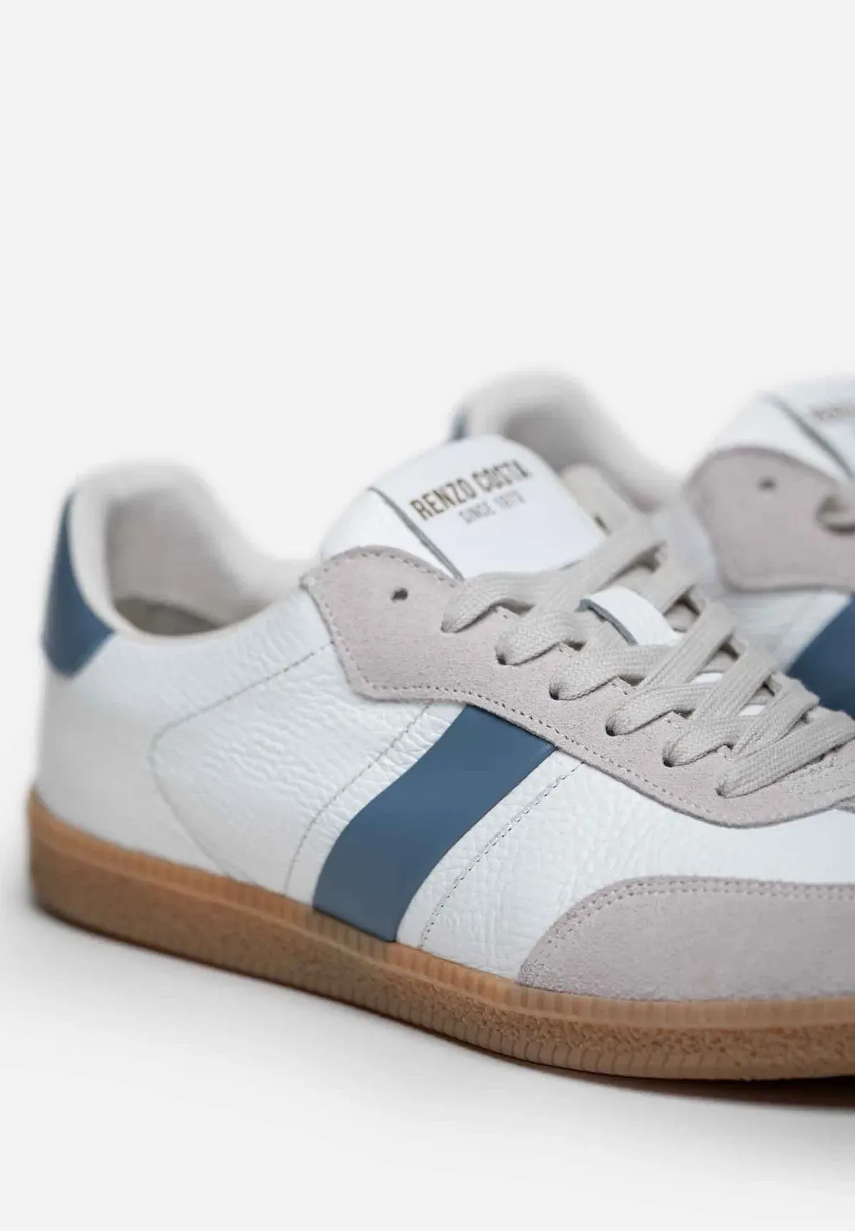 SNEAKERS AXIS 3