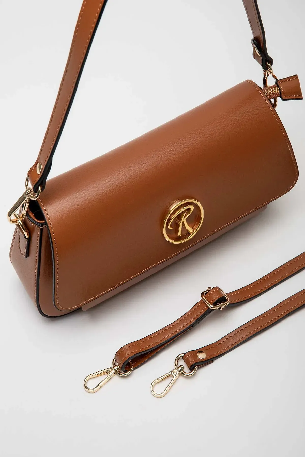 CARTERA CUERO RIVA 6