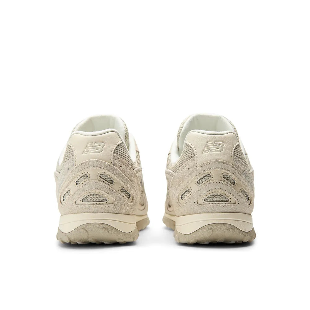 Zapatillas NEW BALANCE 204L U204L2SZ HUESO 5