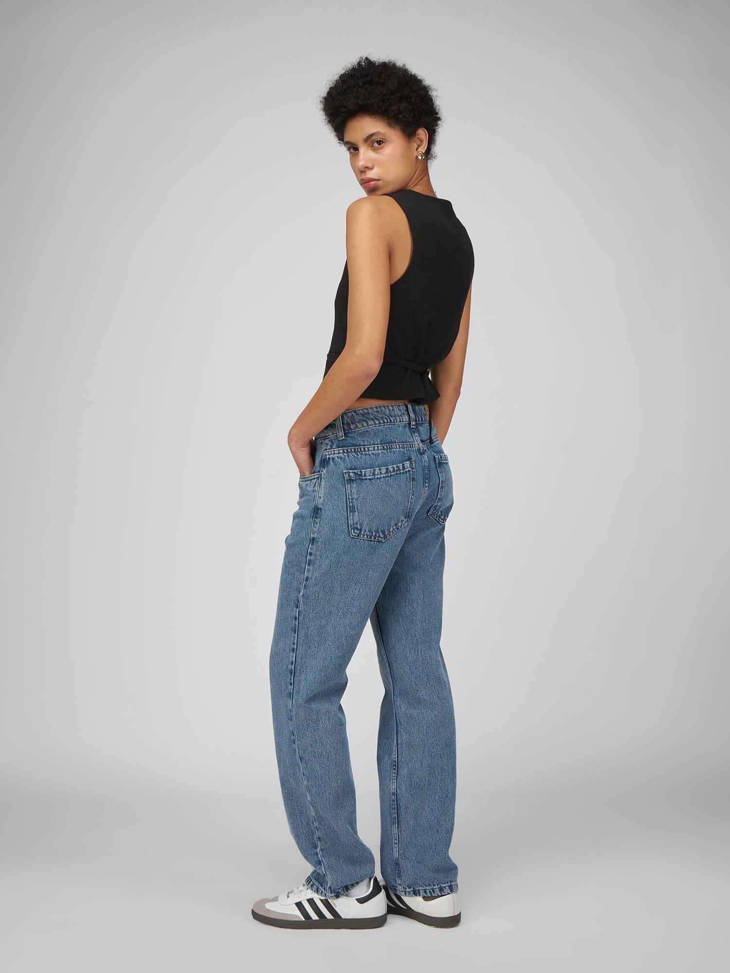 Chaleco para Mujer DVK LEGALLY VEST BLK 3