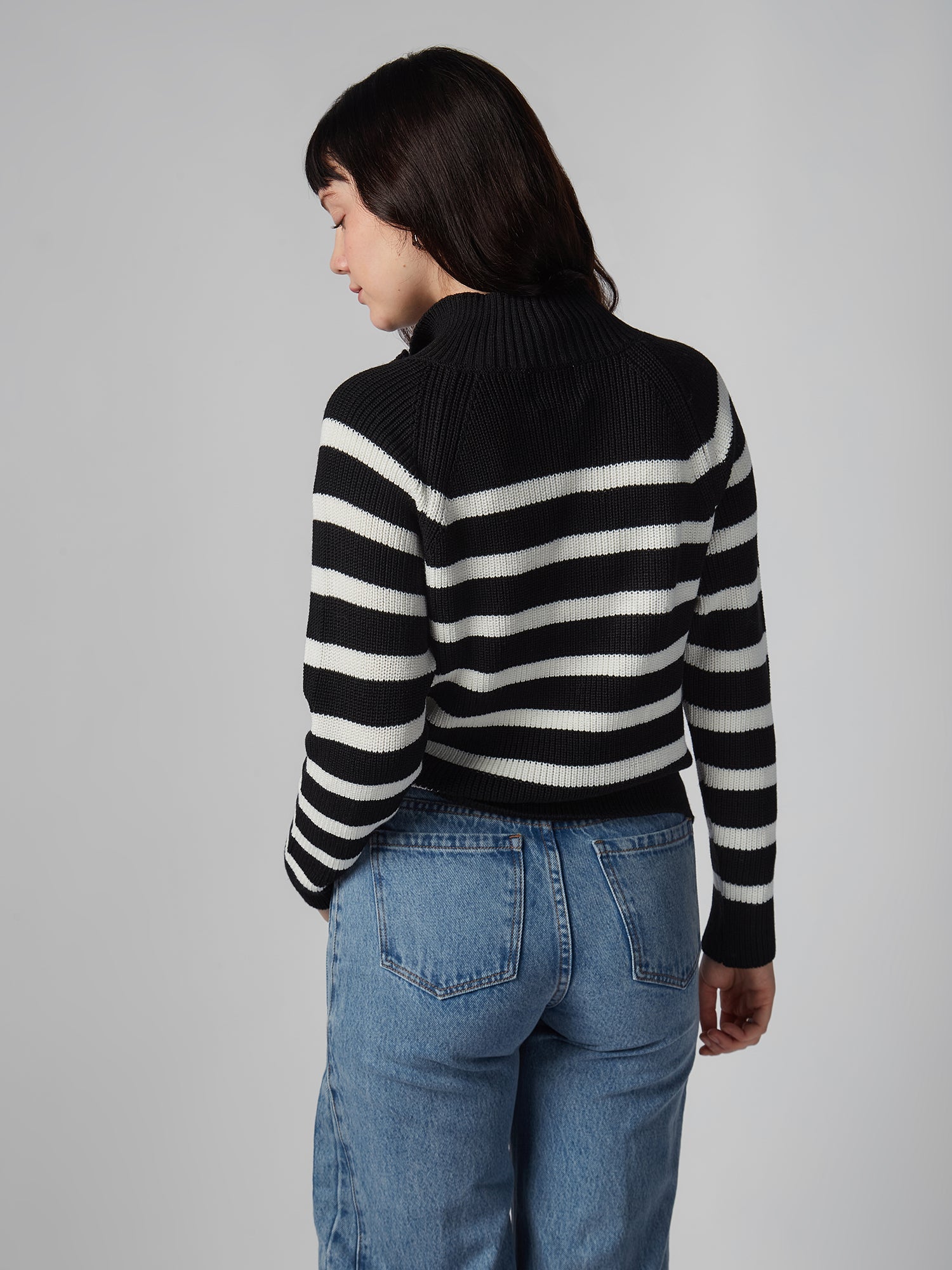 Chompa para Mujer DVK MEDIUM STRIPED QUARTER ZIP NGR 3