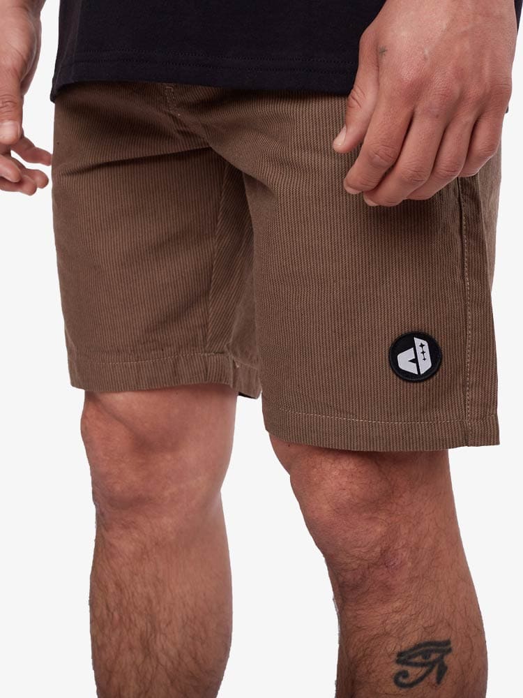 Short para Hombre Dunkelvolk DRILL CHICAMA 18