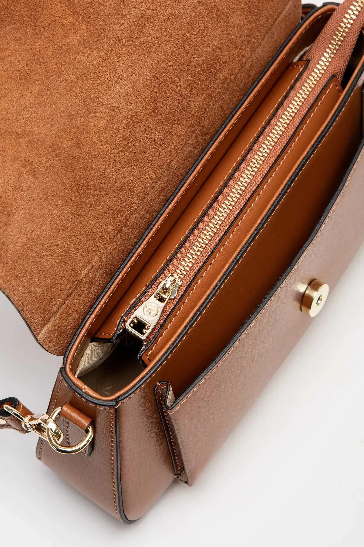 CARTERA CUERO RIVA 5
